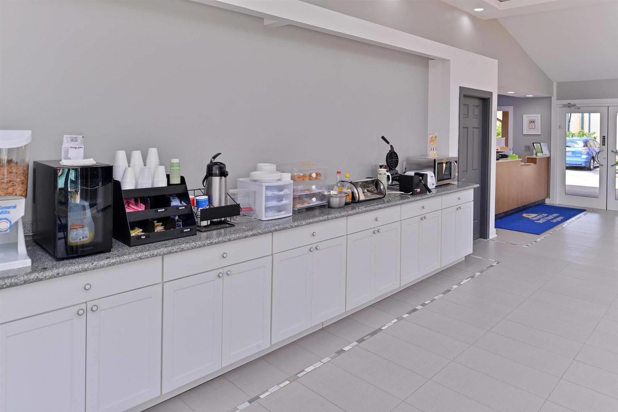 Americas Best Value Inn Angleton Εξωτερικό φωτογραφία